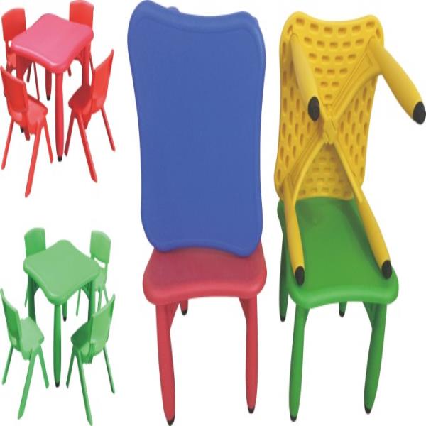 table with 4 chairs